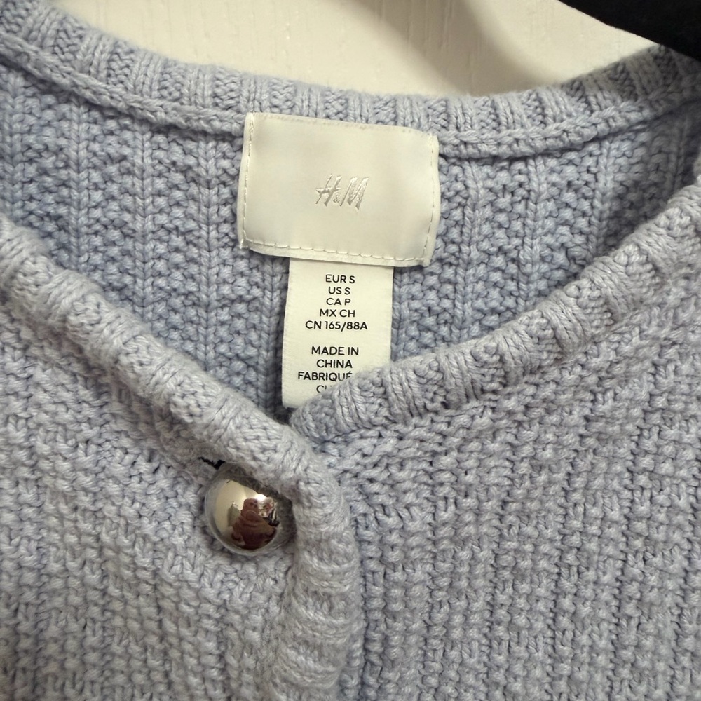 H&M Light Blue Short-Sleeve Knit Cardigan - Picture 3 of 4